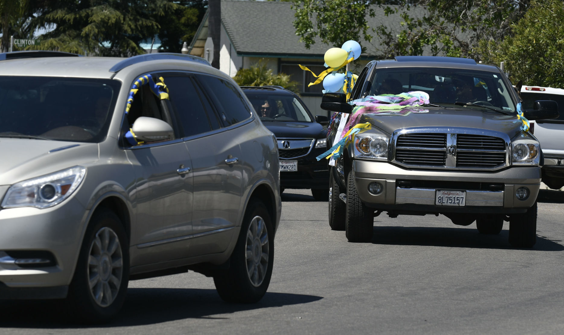 042420 Tunnell teacher parade 09.jpg